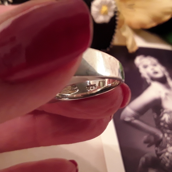 J&M DESIGNER SOLID 925 STERLING ONYX RING, SIZE 6 - Picture 4 of 8